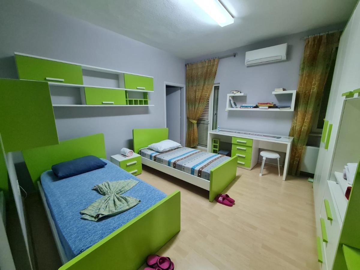 Et Apartaments Tirana Exterior photo